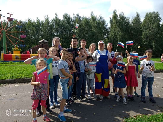 Спортивно-патриотическая программа "Здоровое поколение" Спортивно-патриотическая программа "Здоровое поколение"